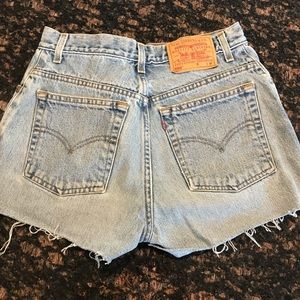 Vintage Levi’s 550 cutoff shorts
